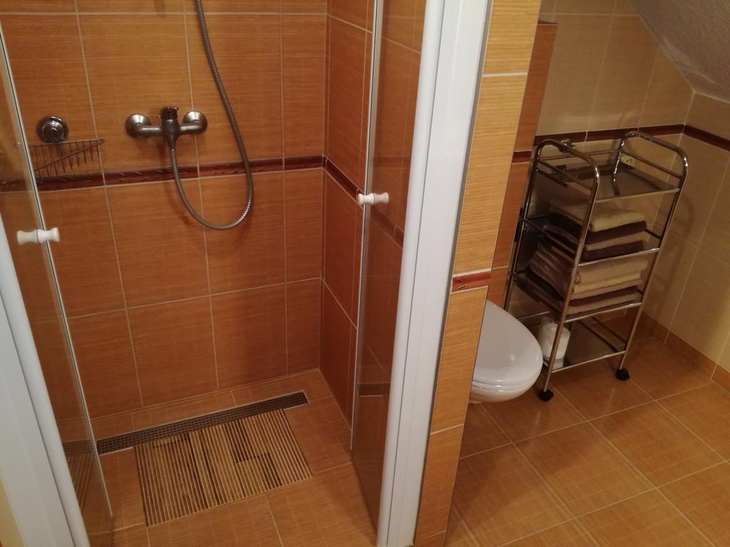 Apartman U Kovaru กัชแปร์สแก ฮอรี ภายนอก รูปภาพ